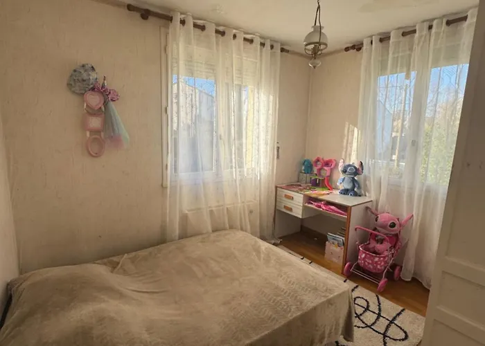 Casa de hóspedes Madlen Le Mans